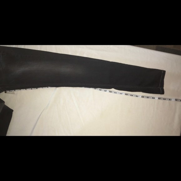 Mudd Faded Wash Black Jeggings - Picture 4 of 4